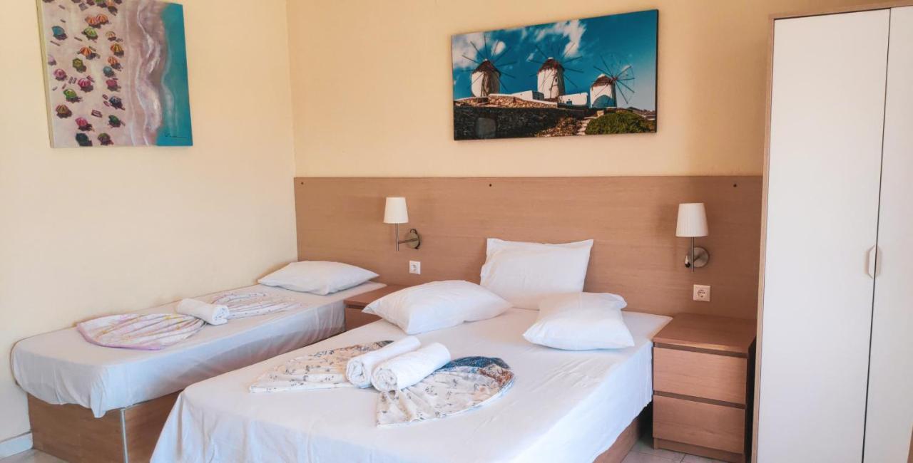 Jimmy'S Rooms Nea Potidea Esterno foto
